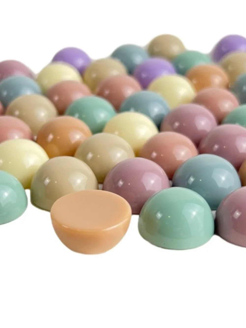 80 pc. Cabochon Lot Pastel Colors Flat Back Resin Plastic 17.5mm